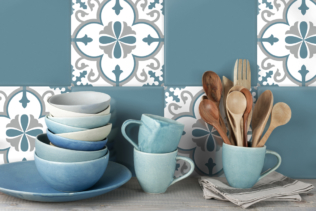 Comment poser mon carrelage autocollant cuisine ?